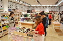 学校周边精品百货店塑料薄膜销售策略与产品选择