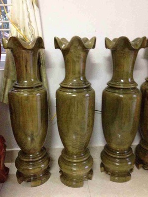 东兴市兴盟百货贸易商行 红木工艺品厂家直销，品质保证